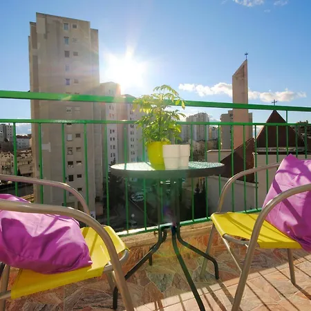 Apartament 2 Bedrooms With Enclosed Garden And Wifi At 2 Km Away From The Beach